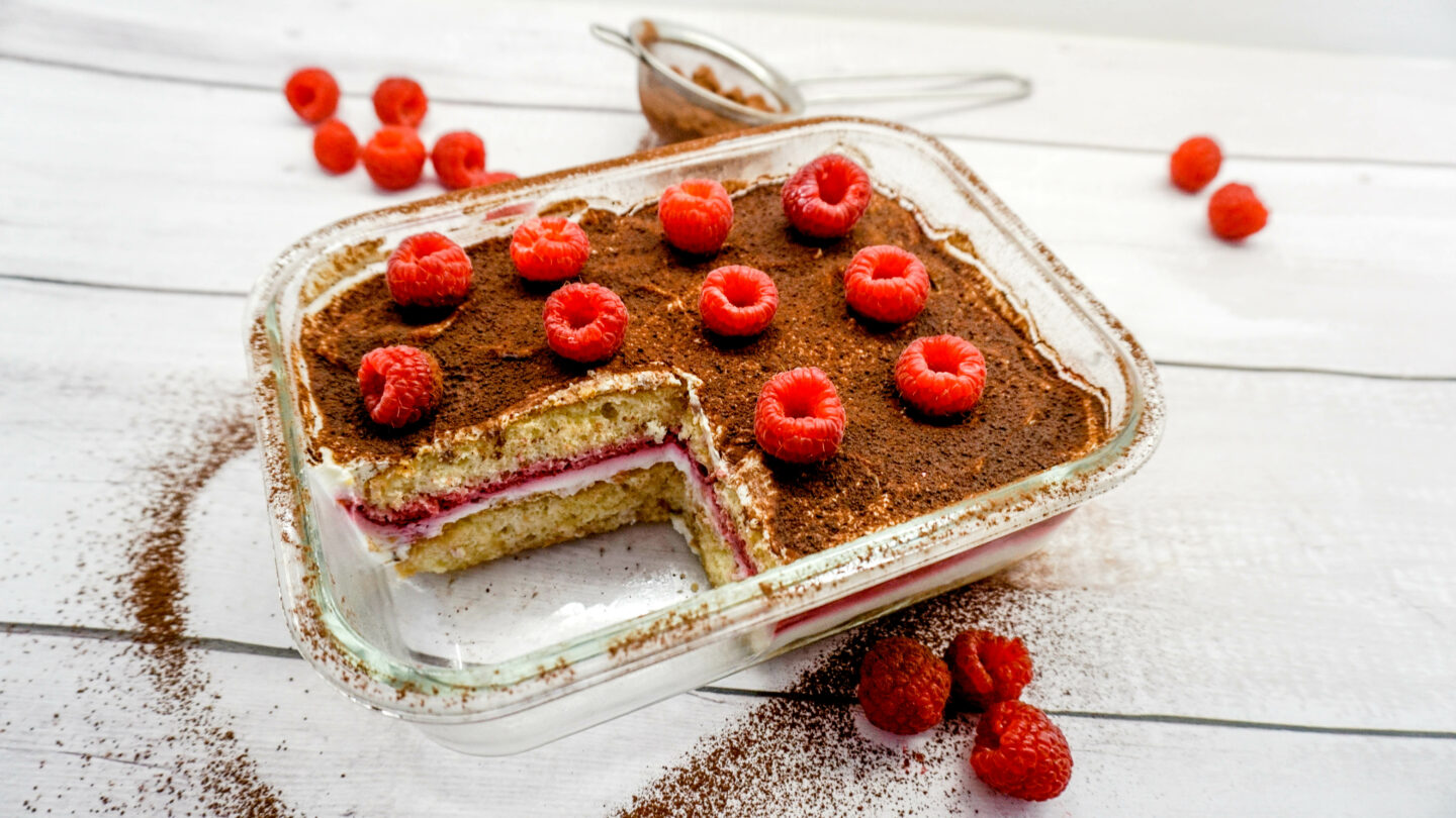 Beschwipstes Himbeer Tiramisú mit Orangenlikör — veggievi.de