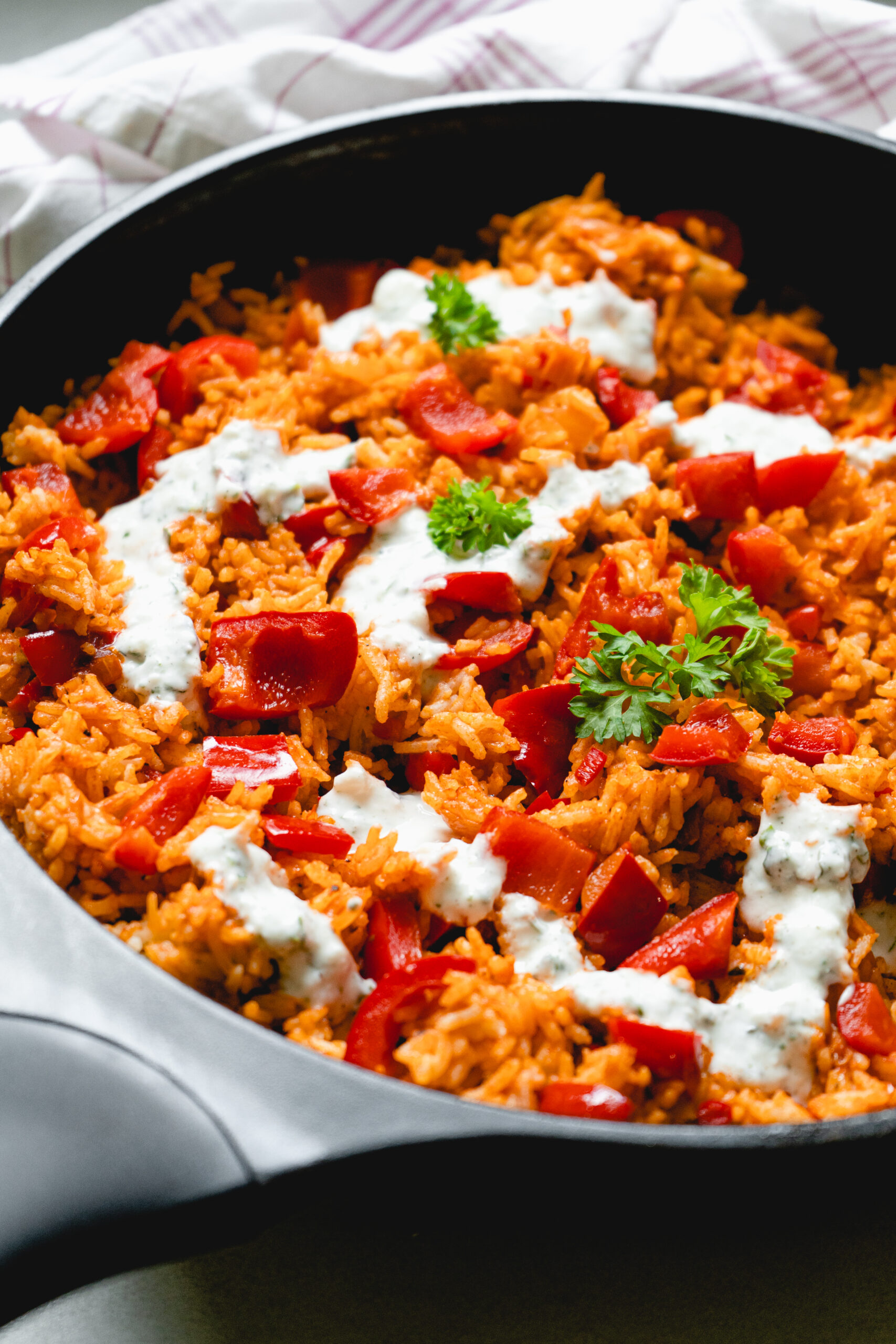 Köstliche Paprika Reis Pfanne: Schnelles vegetarisches Rezept voller ...